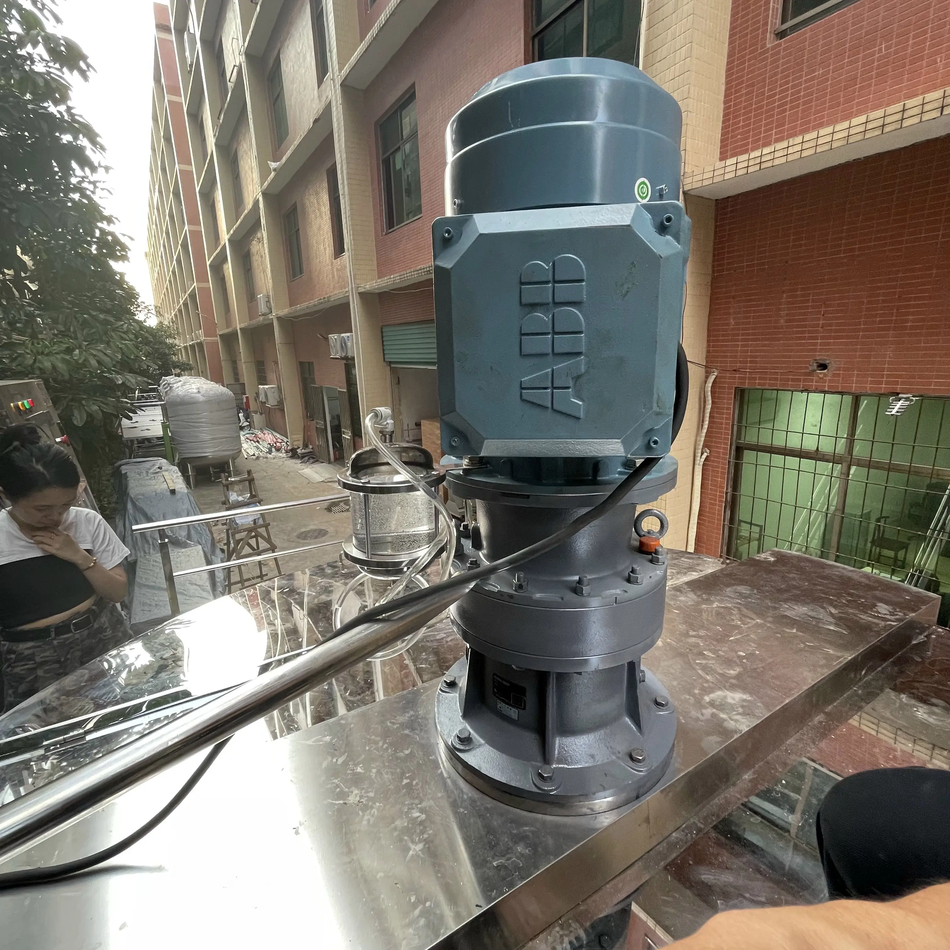 2000L  Agitator Blender Toilet Bleach Liquid Soap Mixer Tank Chemical Equipment Machinery Shampoo Making Machine
