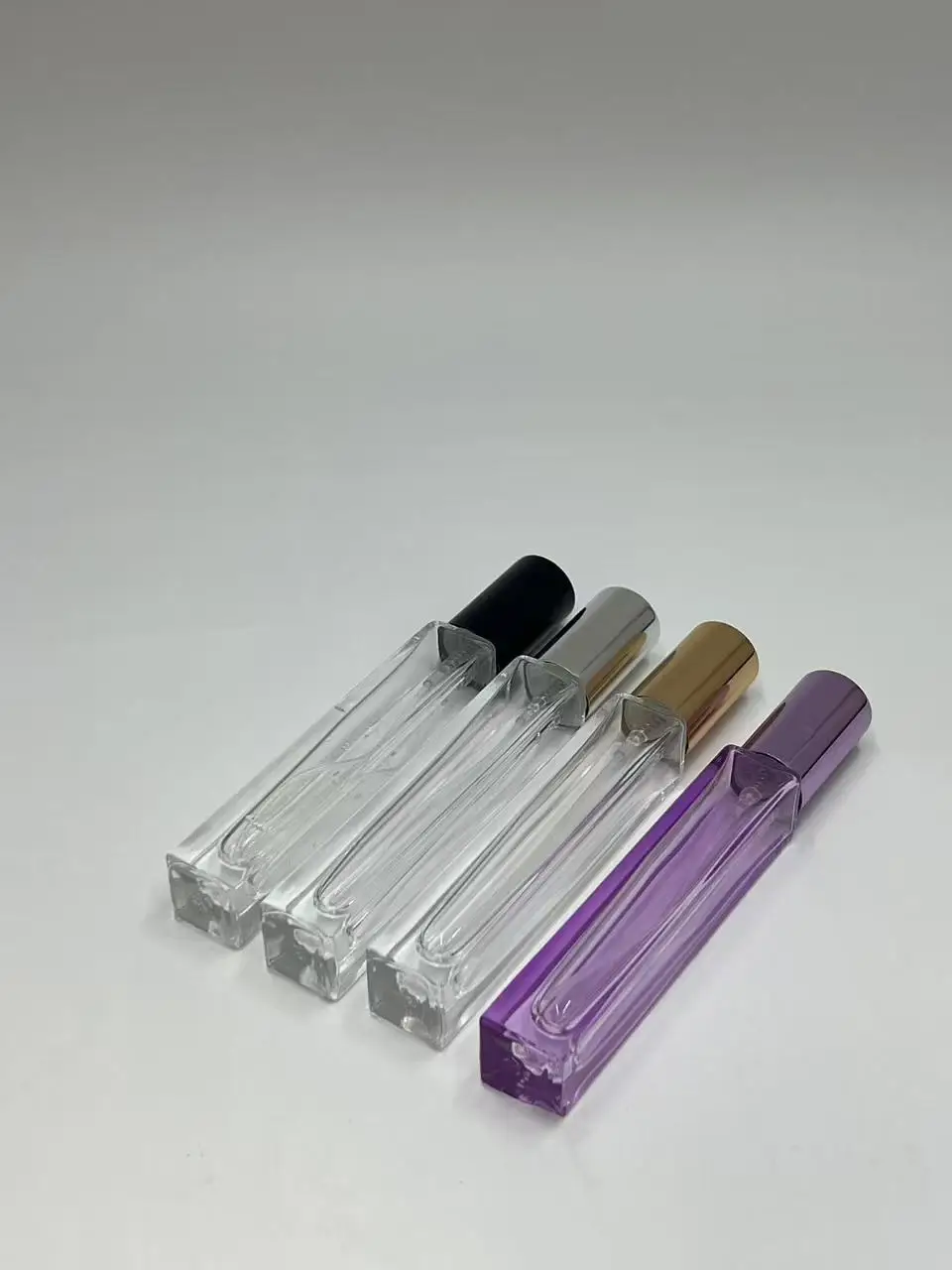 How to ensure strong adhesion between the glass and material on a leather perfume bottle