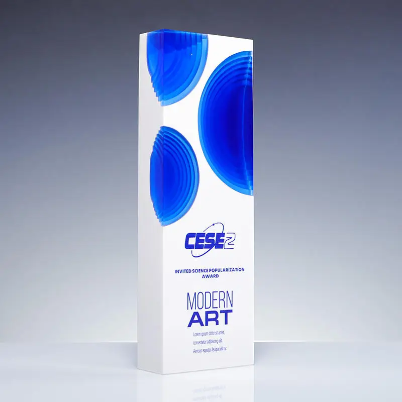 Trophée personnalisé en résine, nouveau design, thème amour imprimé au laser, trophée en cristal brillant, récompenses annuelles pour excellent personnel WDY-0422