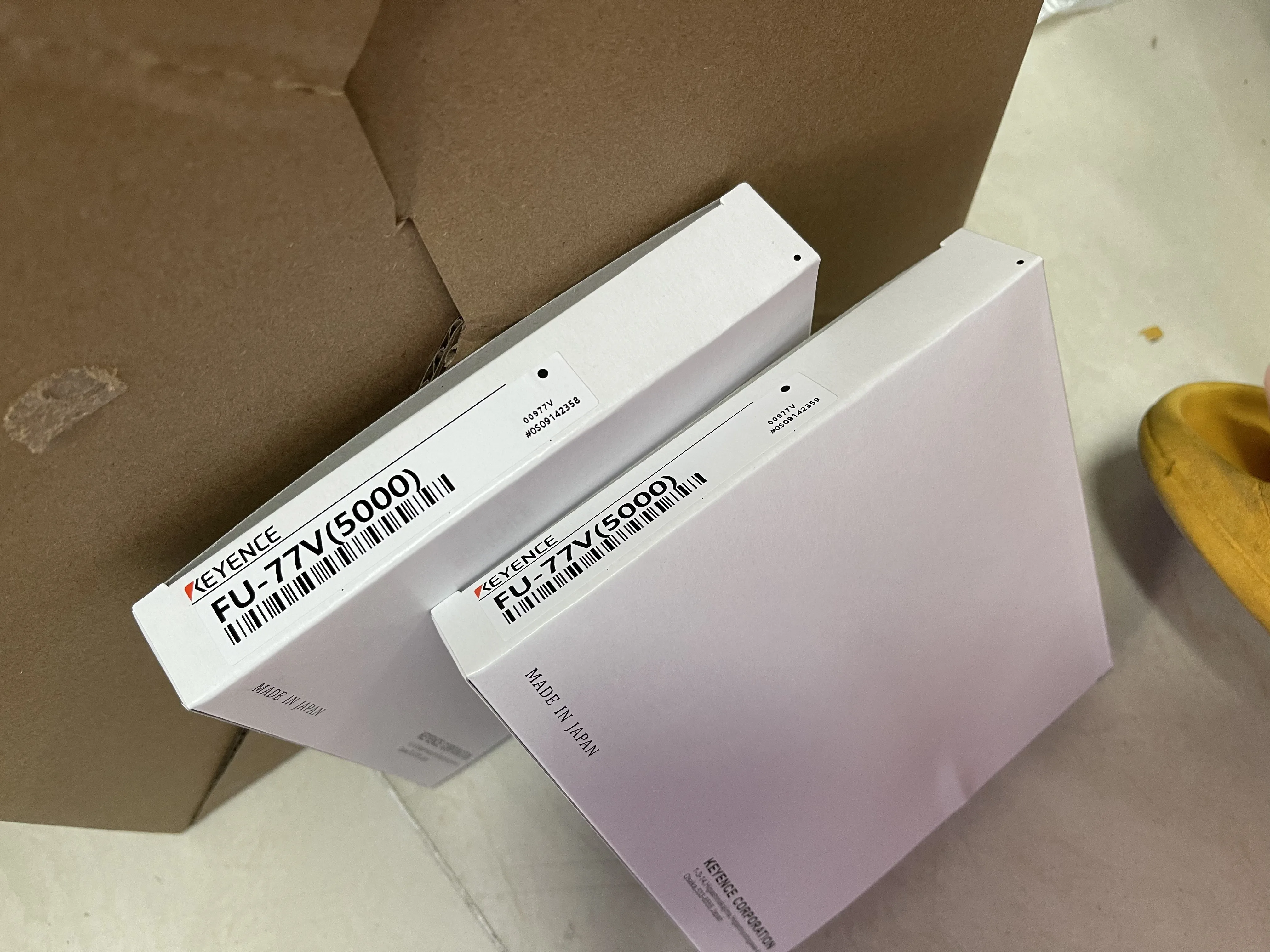 Keyence Fiber Optic Sensor FU-77V (5000) Keyence Fiber Optic Sensor FU-77V (5000)