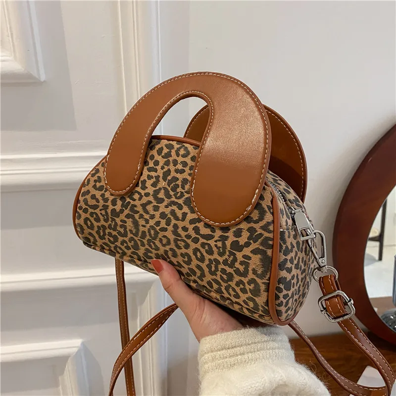 sac a main imprime leopard