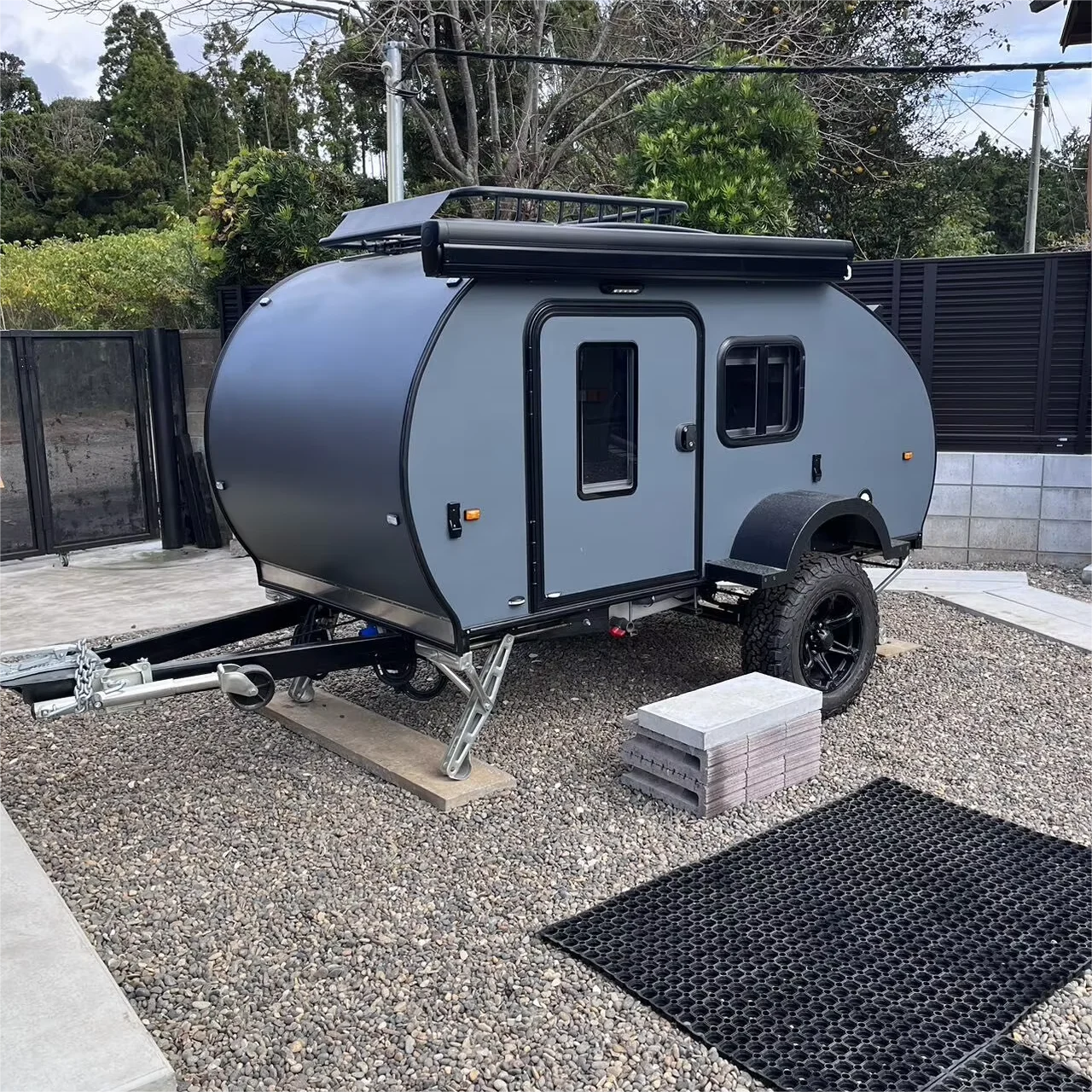 2024 Custom Small Offroad Teardrop Camper Trailer RV Caravan Australian Travel Trailer with Tent Kitchen for Outdoor Camping