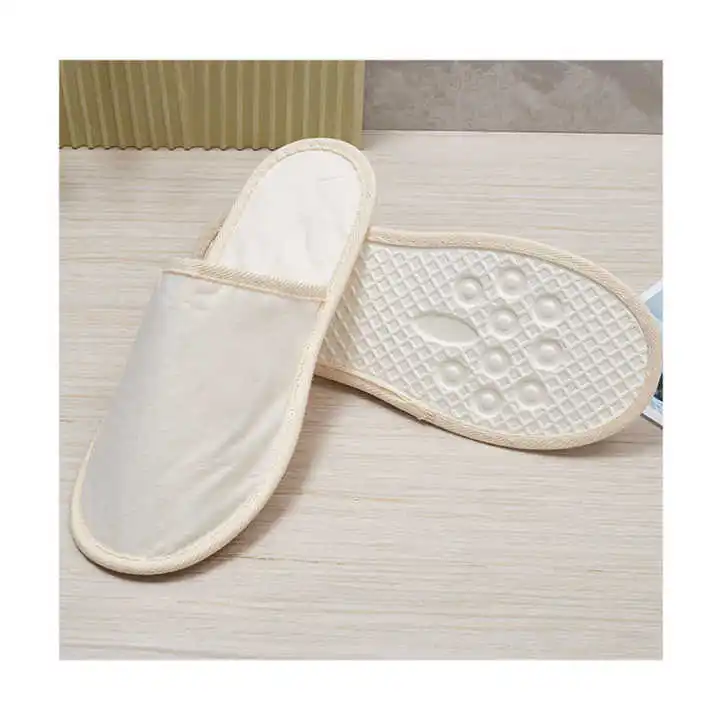 Factory Directly Sale Pulp Sole Environment Eco Friendly Spa Slippers Customized Logo Disposable Hotel Slippers