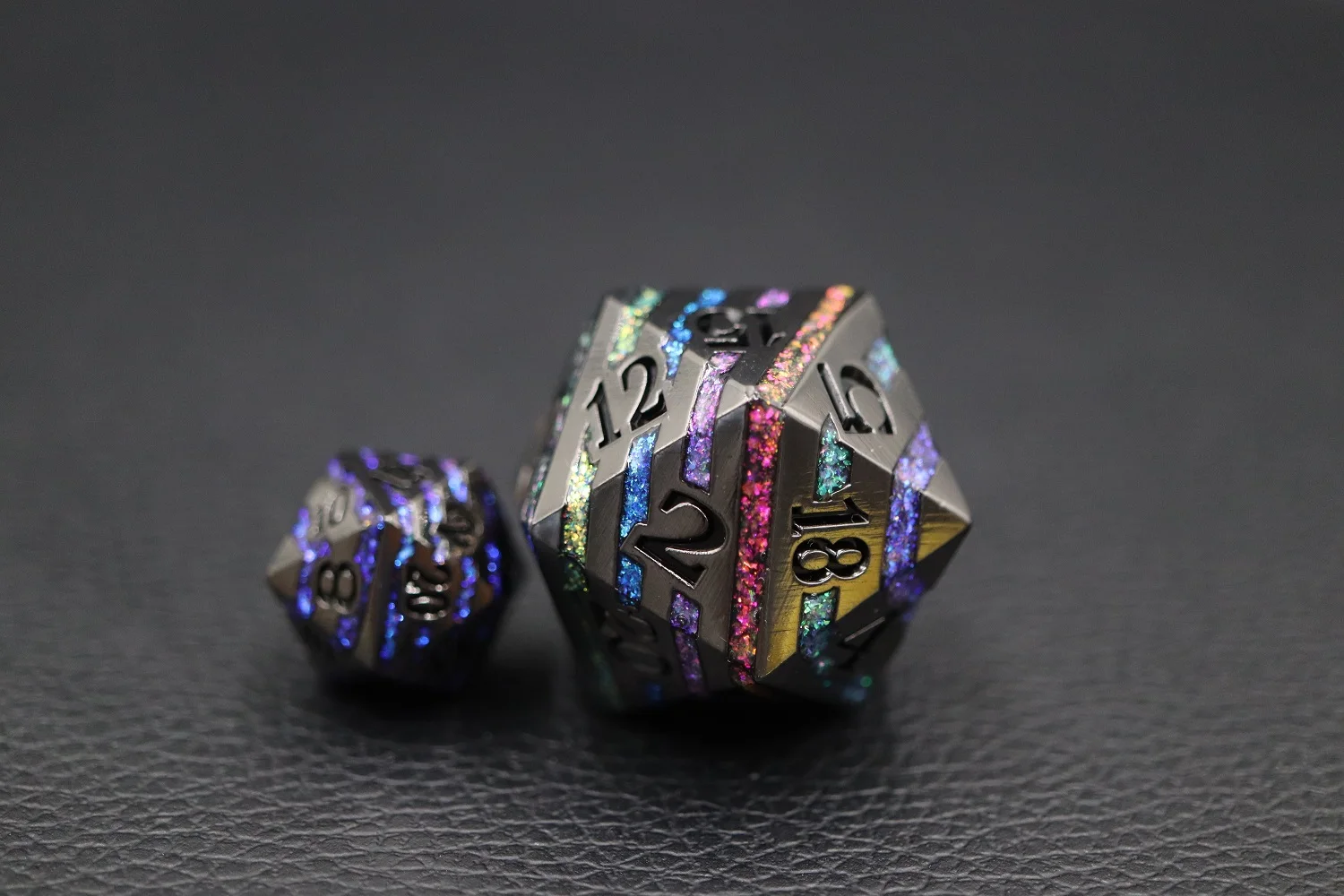 Oversize Stripe Metal 33mm D20 Zinc Alloy Polyhedral Dice for DND Games Different Colored Oversize Stripe Metal 33mm D20 manufacture