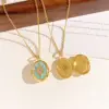 Xl4565 star-shaped photo clip necklace-gold and light blue