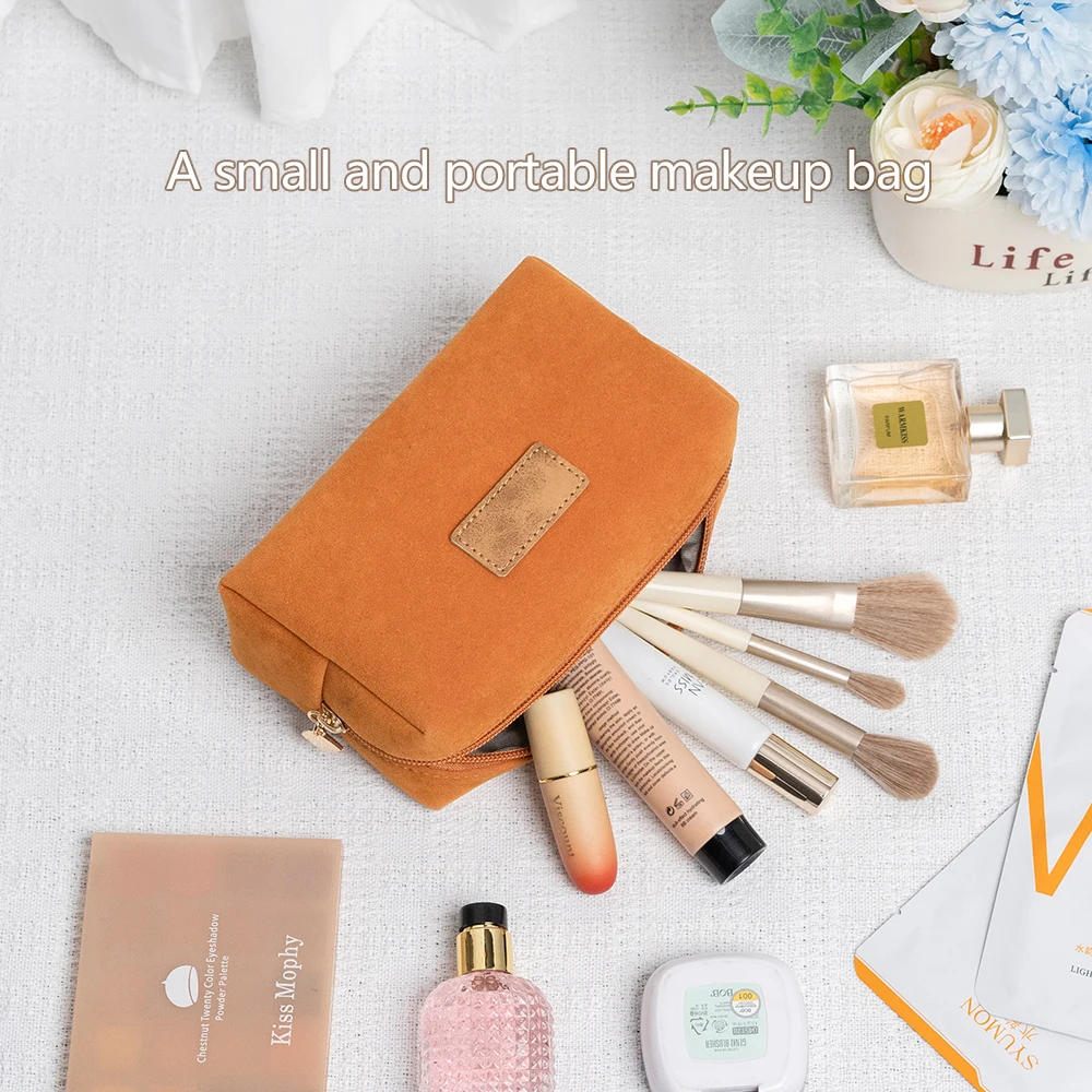 The New French Velvet Style Makeup Bag Toiletry Bag Is Suitable for Women's Simple and Portable Storage Travel UJ004H