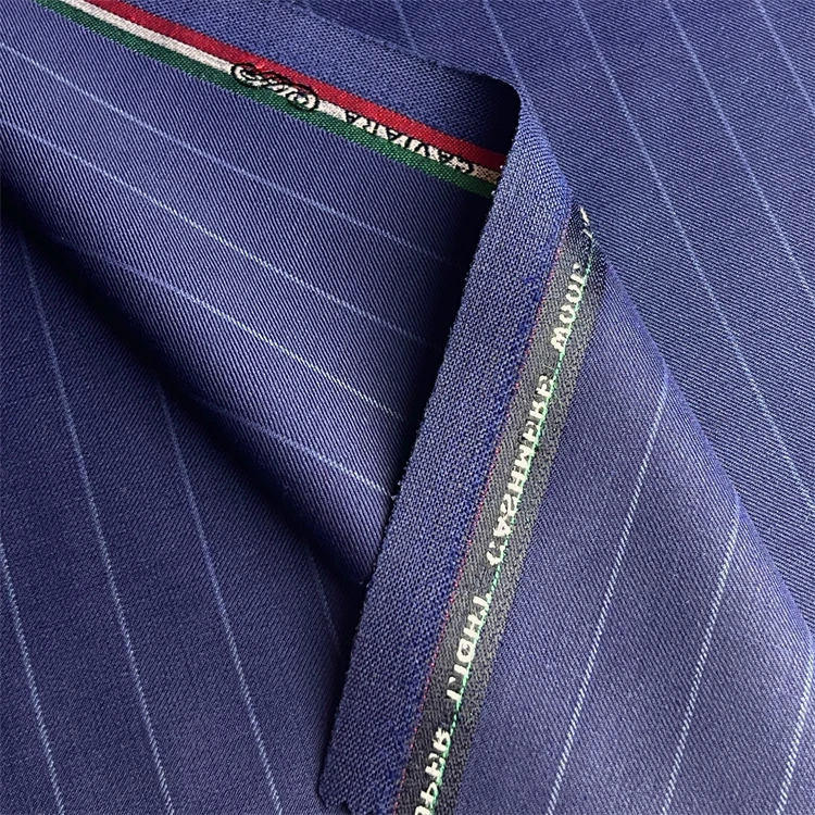 Italian Worsted Plaid Check Stripe Wool Polyester Suiting Fabric for Men