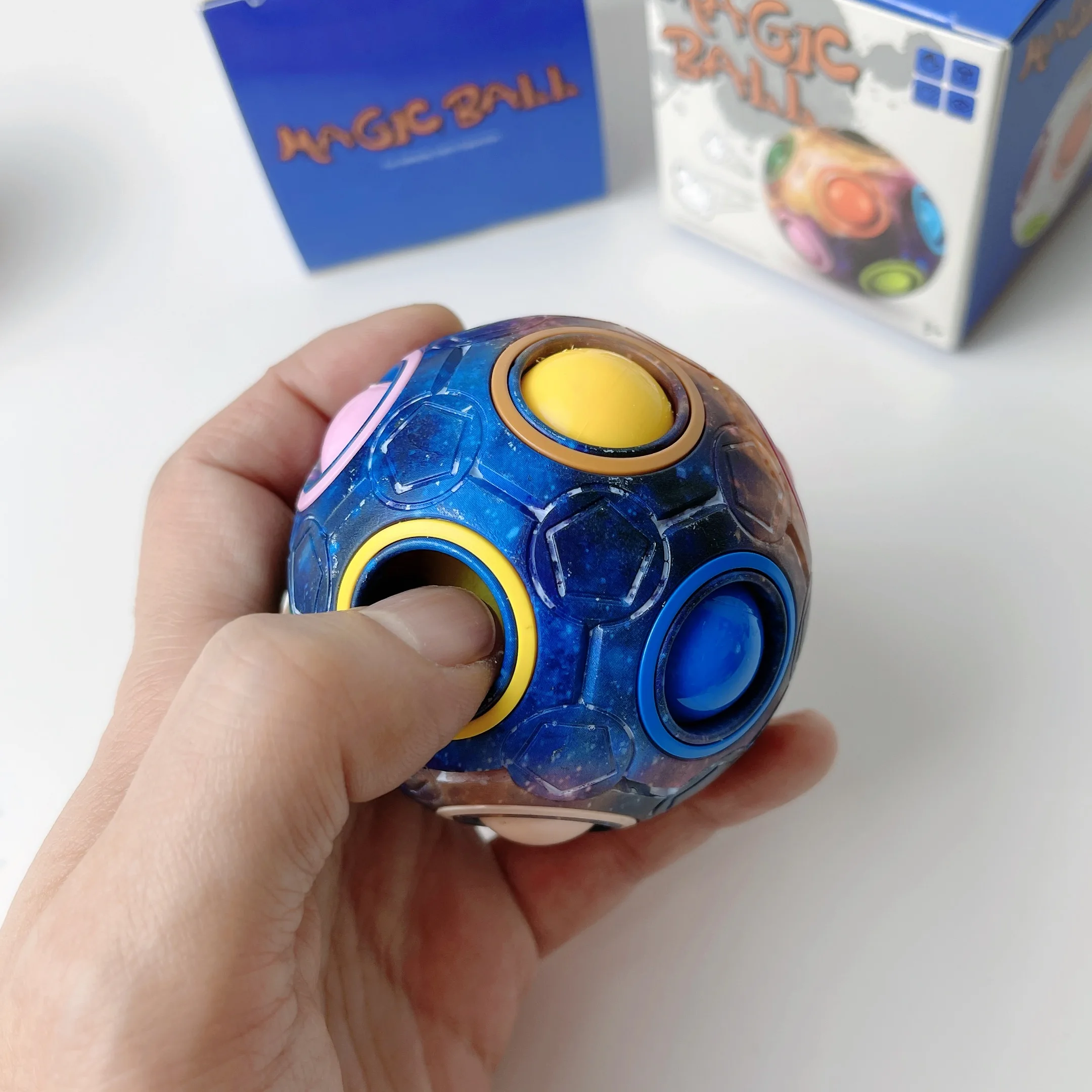 cosmo puzzle ball