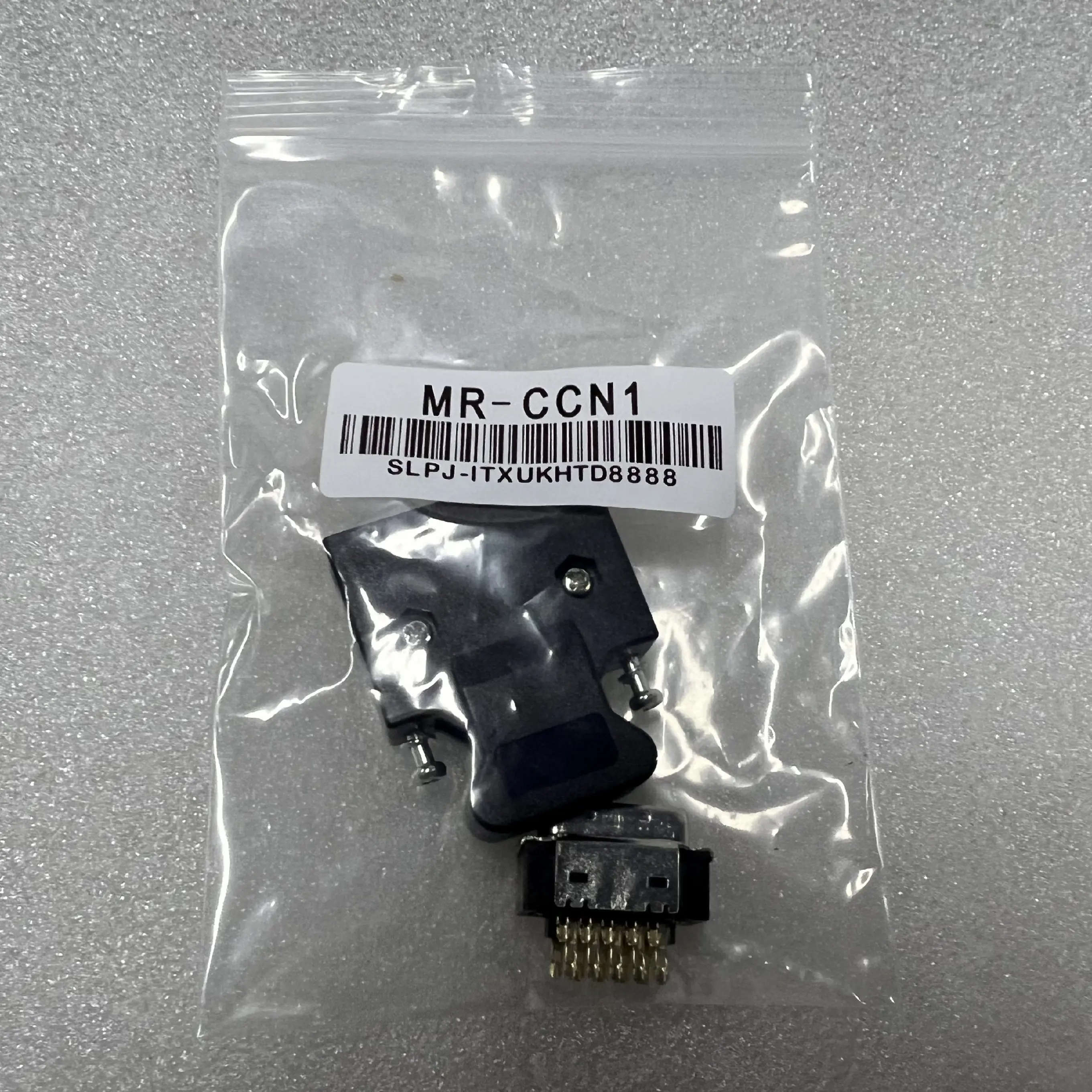Mitsubishi Servo Connector MR-CCN1 Mitsubishi Servo Connector MR-CCN1