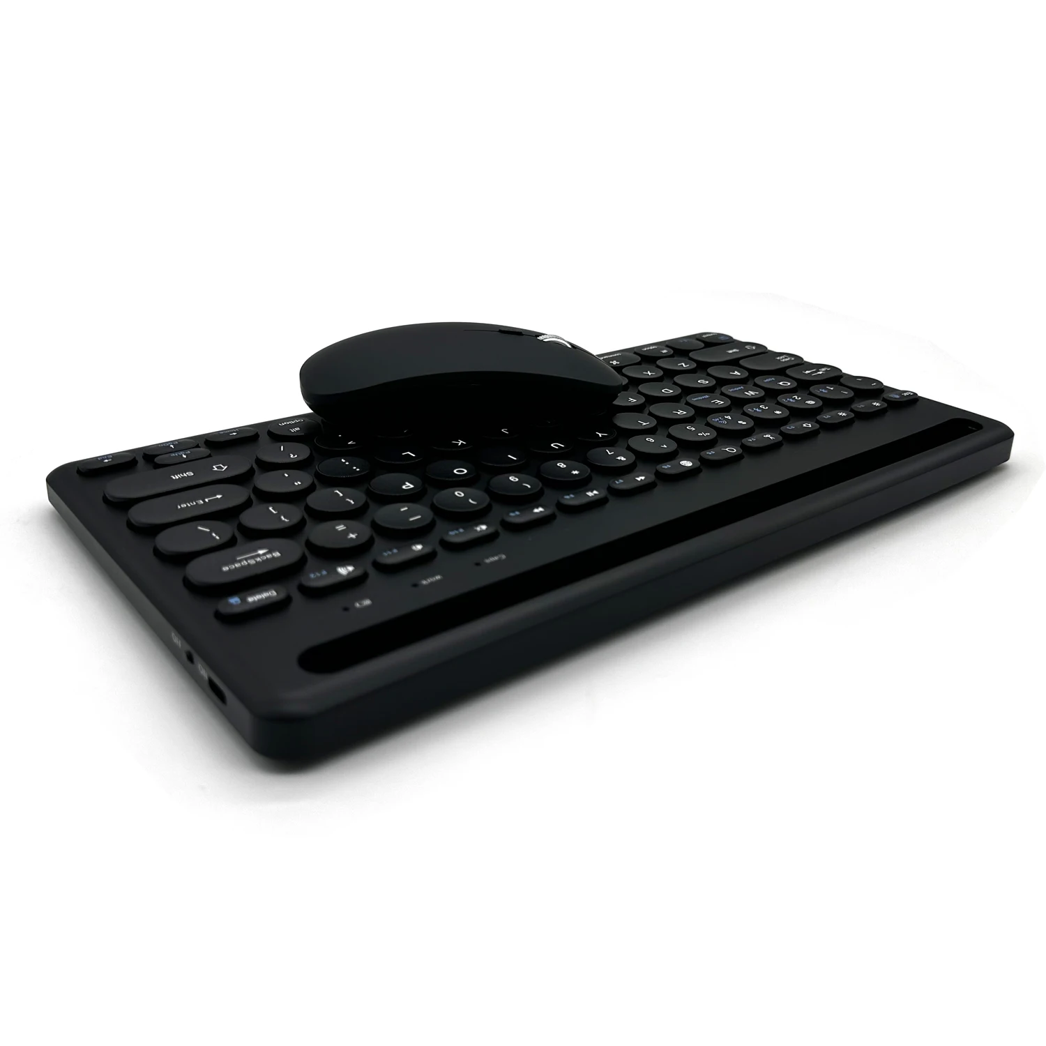 2023 New Design Cradle 4 Devices Wireless Multi Bluetooths 60 Keyboard