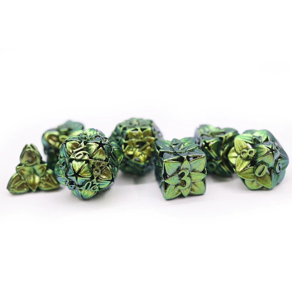 Özel Logo Polihedral RPG Dungeons and Dragons D&D DND Boşluklu Yeşil Metal Zar Seti Metal Kutu Ambalajlı