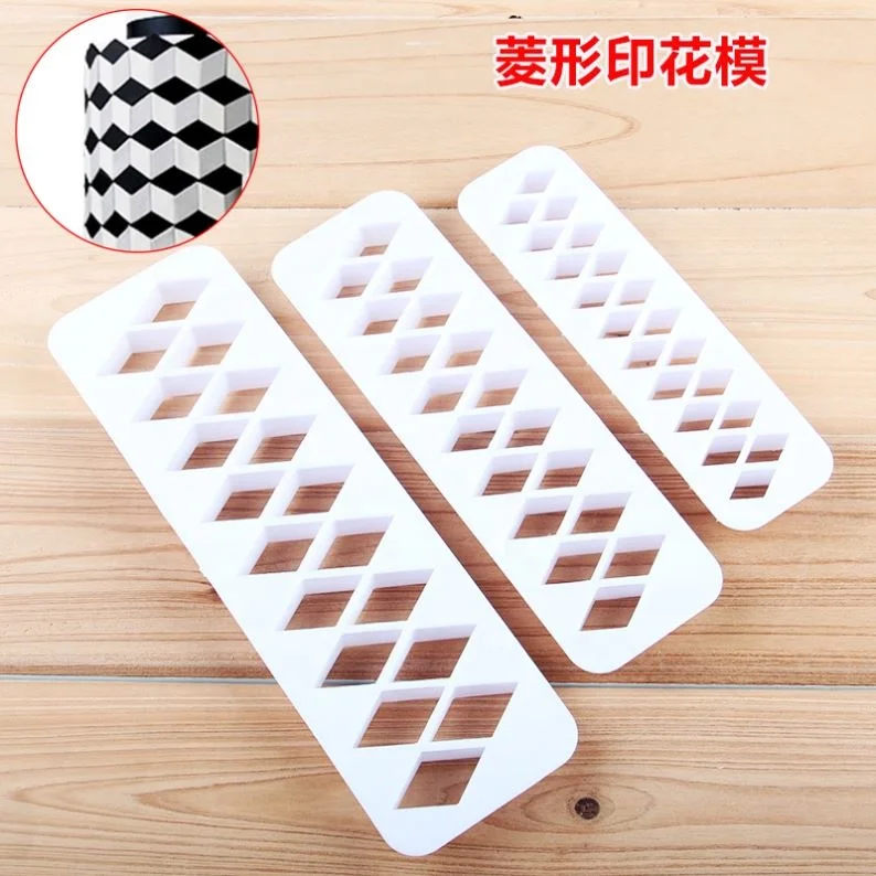 Lot De 4 Magnifiques Moules En Plastique Pour Béton Pathmaker - Moules à Ciment Pour Béton