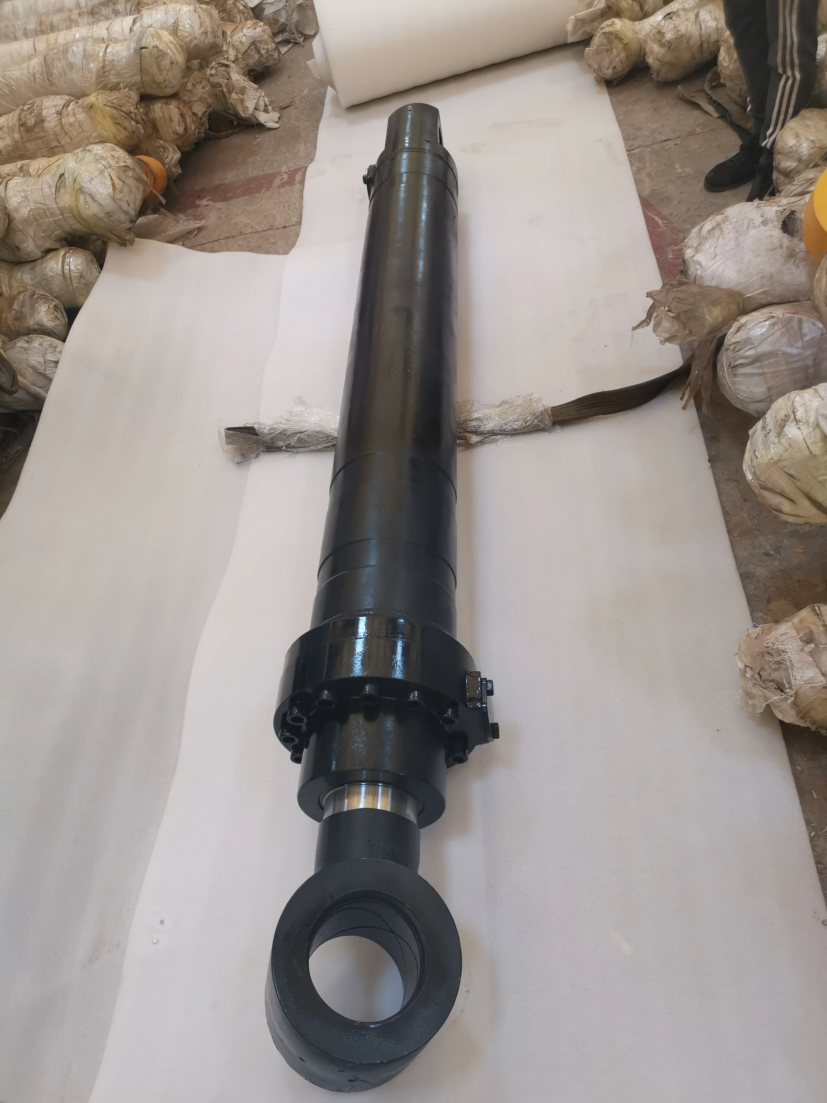 E345D Excavator Bucket Cylinder - Reliable Hydraulic Solutions