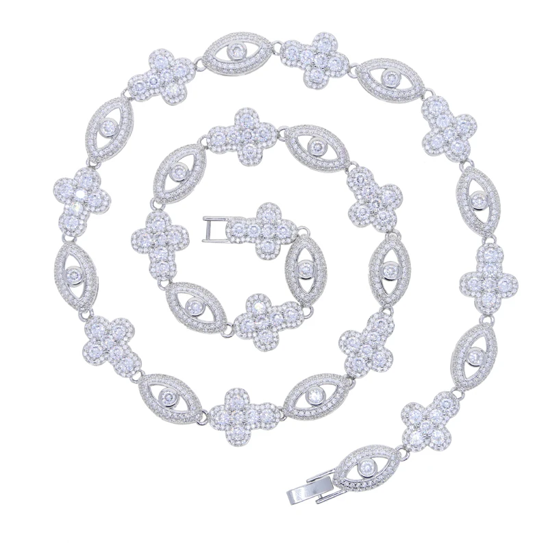 Collana con ciondolo croce e occhio in moissanite stile rapper_voghion.com