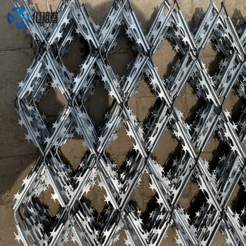 Razor Barbed Wire Fence Roll for Farms Heat Treated Iron Frame with 3D Modeling for Courtyards