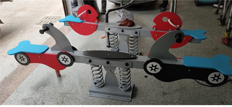 2025 Newest Design Children Toys Teeter Totter Outdoor Playground Set PE Teeter Totter Fun Products