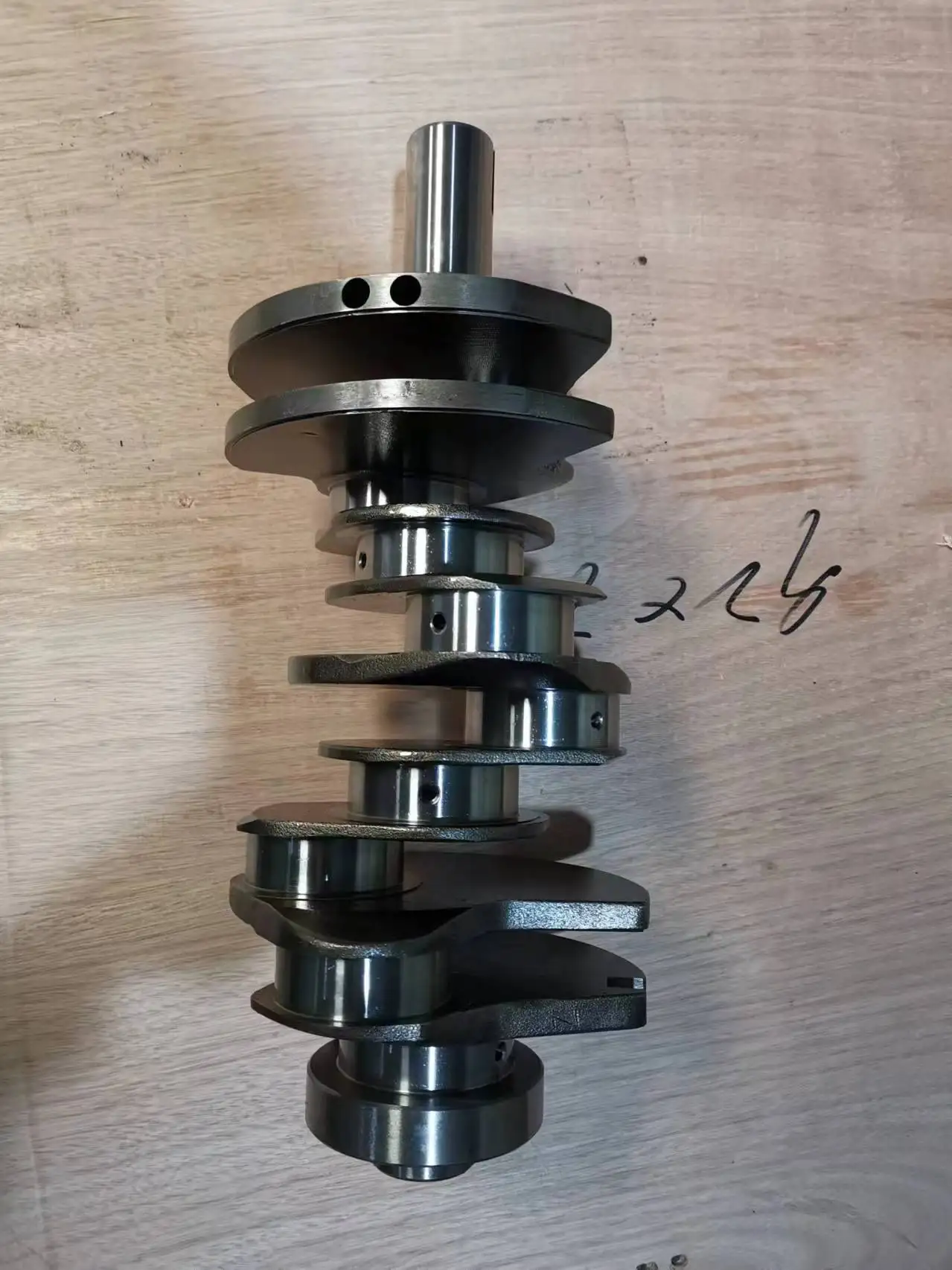 デルムンド KUSIMA Crankshaft for Jeep Grand Cherokee RAM 1500 3.0L Diesel