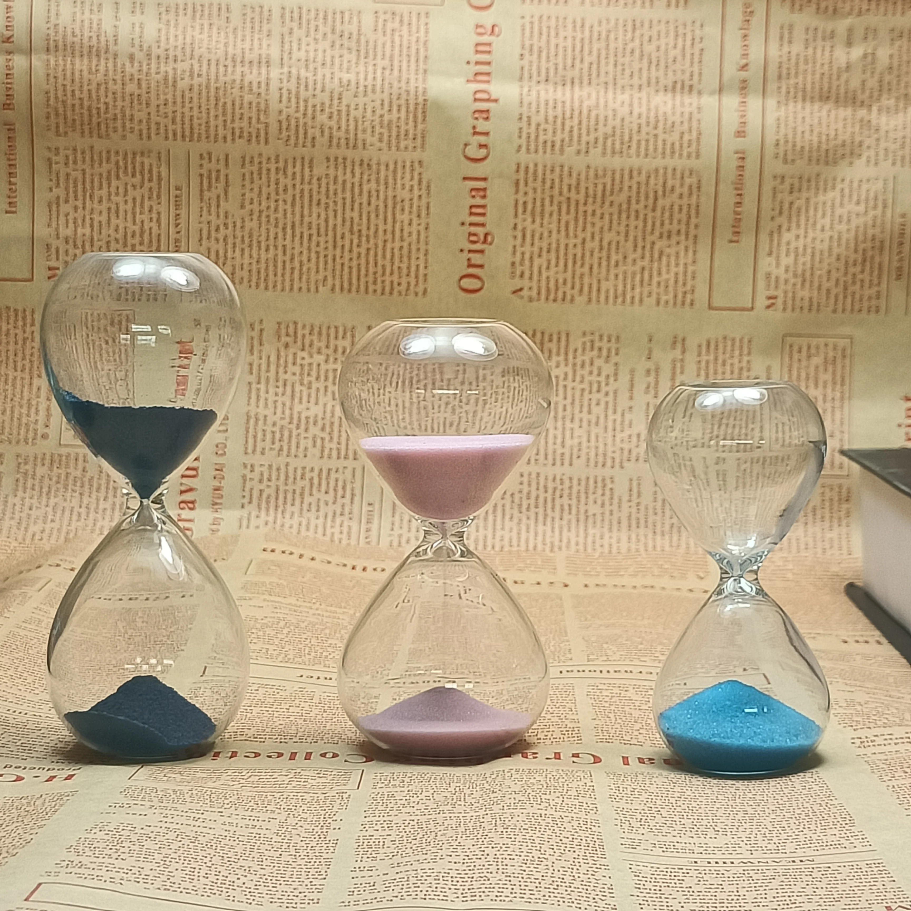 Mini Sprayed Color Glass Hour Glass 2 Min Transparent Glass Sand Timer With Customized Logo