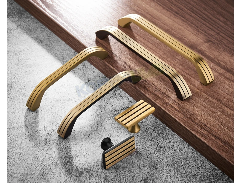 Koppalive Modern Simple Brass Handles Bedroom Cupboard Straight
