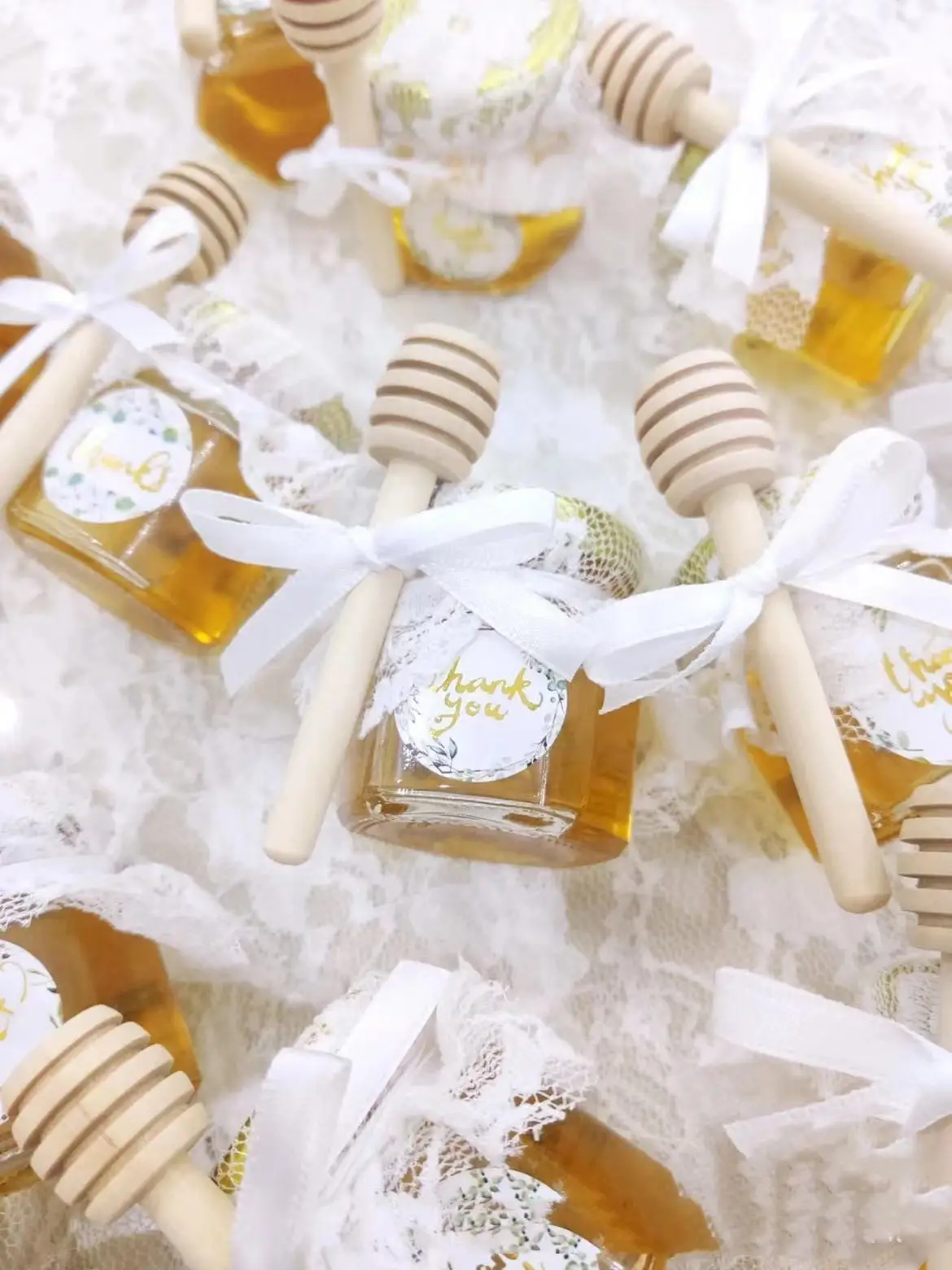 Household 1.5oz Mini Honey Jars With Wooden Dipper Gold Lid Bee Charms