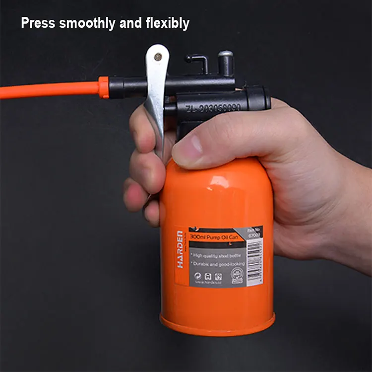 High Pressure 500ml Lubricating Oiler / Oil Can Spray Gun Pot Plastic