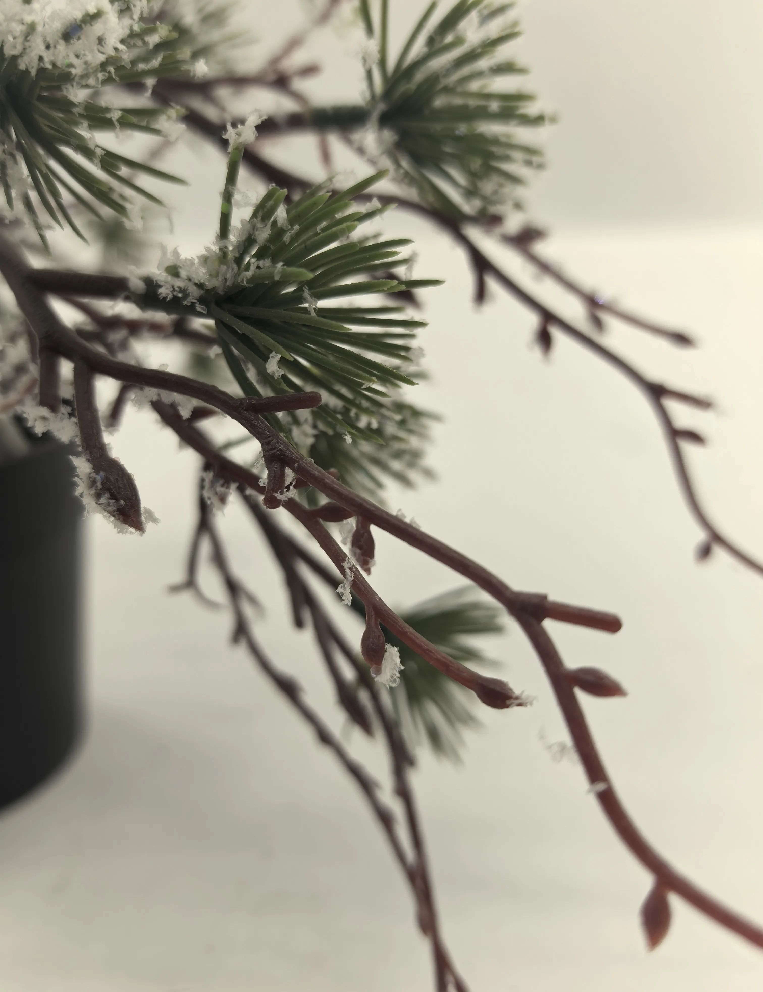 Красивое и уникальное искусственное растение снежинки для современного дома добавляет нотку элегантности из прочного пластика