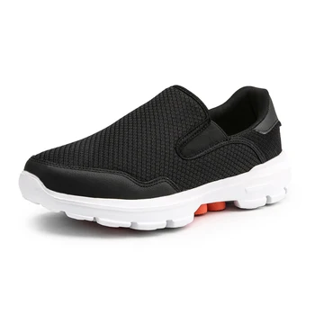 New outdoor casual shoes  men's hiking shoes  lightweight and comfortable slip-on shoes