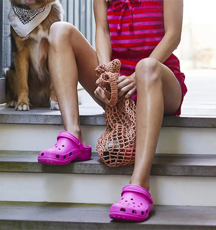 Hole-Sandals-Details_11.jpg