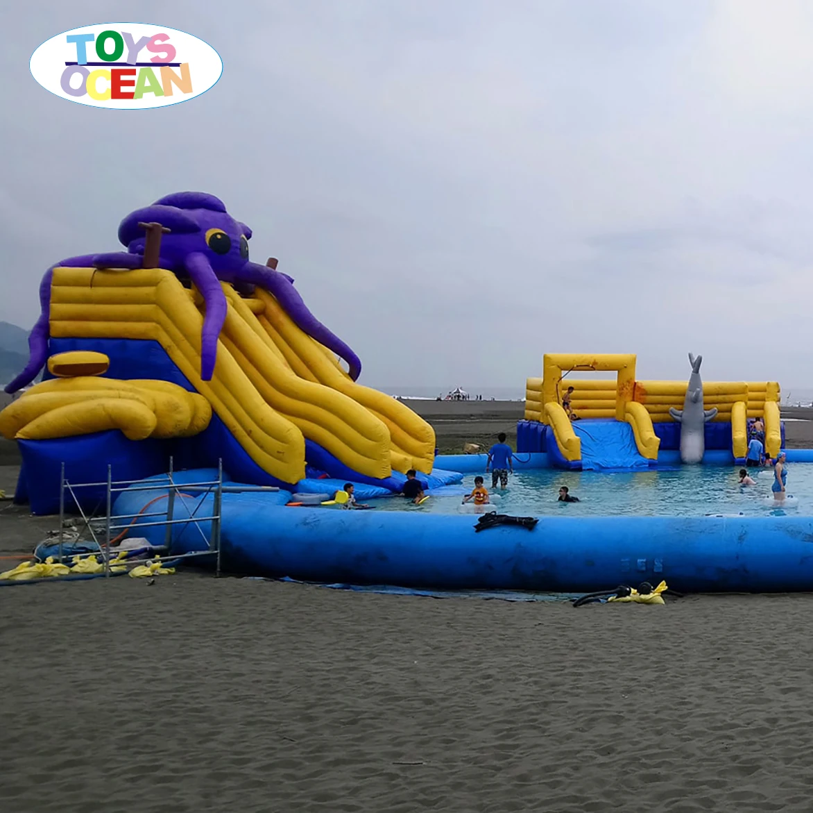 2023 New Large Outdoor Inflatable Ground Swimming Pool Water Slide
