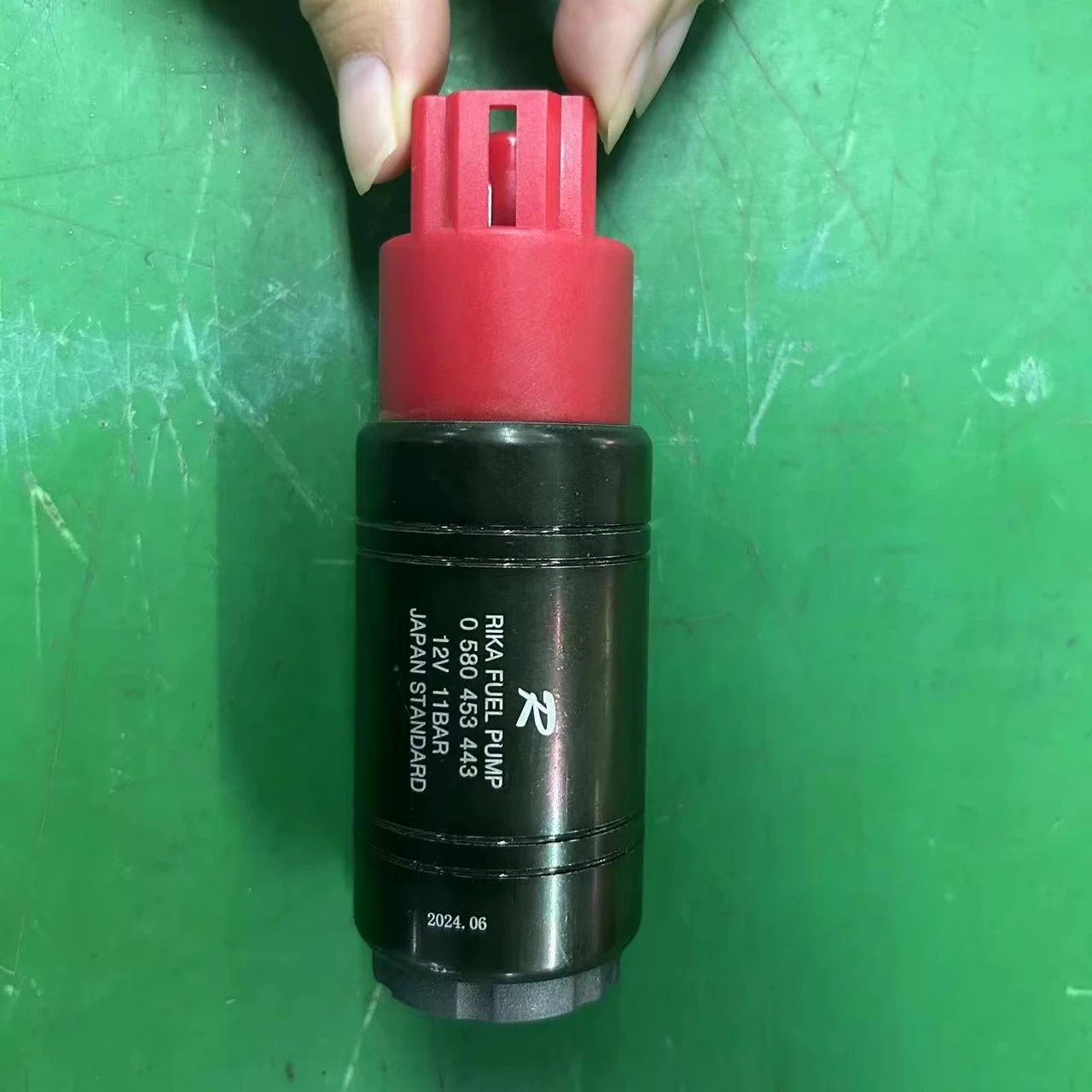 RIKA Quality Electric Fuel Pump E8229 for Ford & Chevrolet