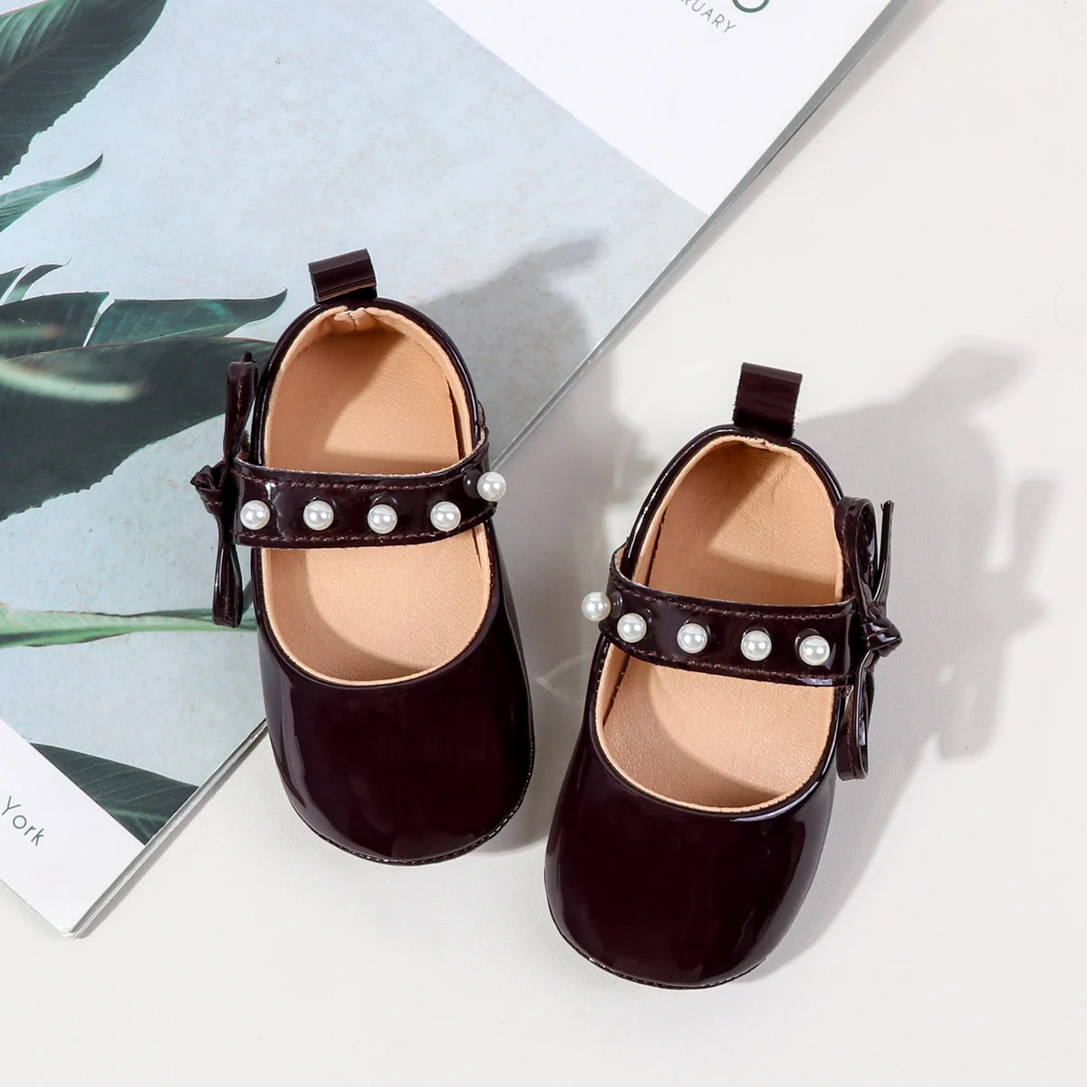 2025 Wholesale Beautiful Butterfly Design Solid Leather Princess Girls Shoes for Babies 0-12 Months manufacture