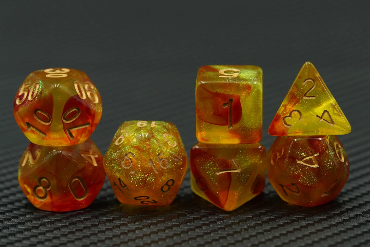 Customized 16mm Bicolor Polyhedral Resin Dice Colored Plastic DND Game Accessories manufacture