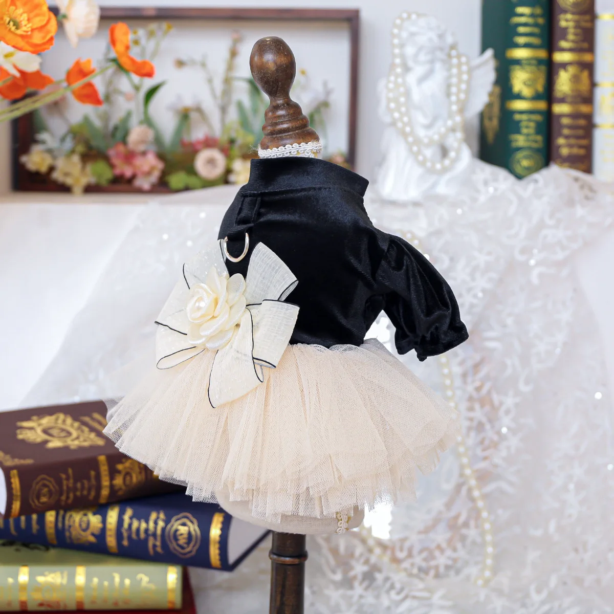 Spring Summer Pet Dog Clothes Luxury Dog Dresses Mesh Tutu Skirt Princess  Wedding Dress