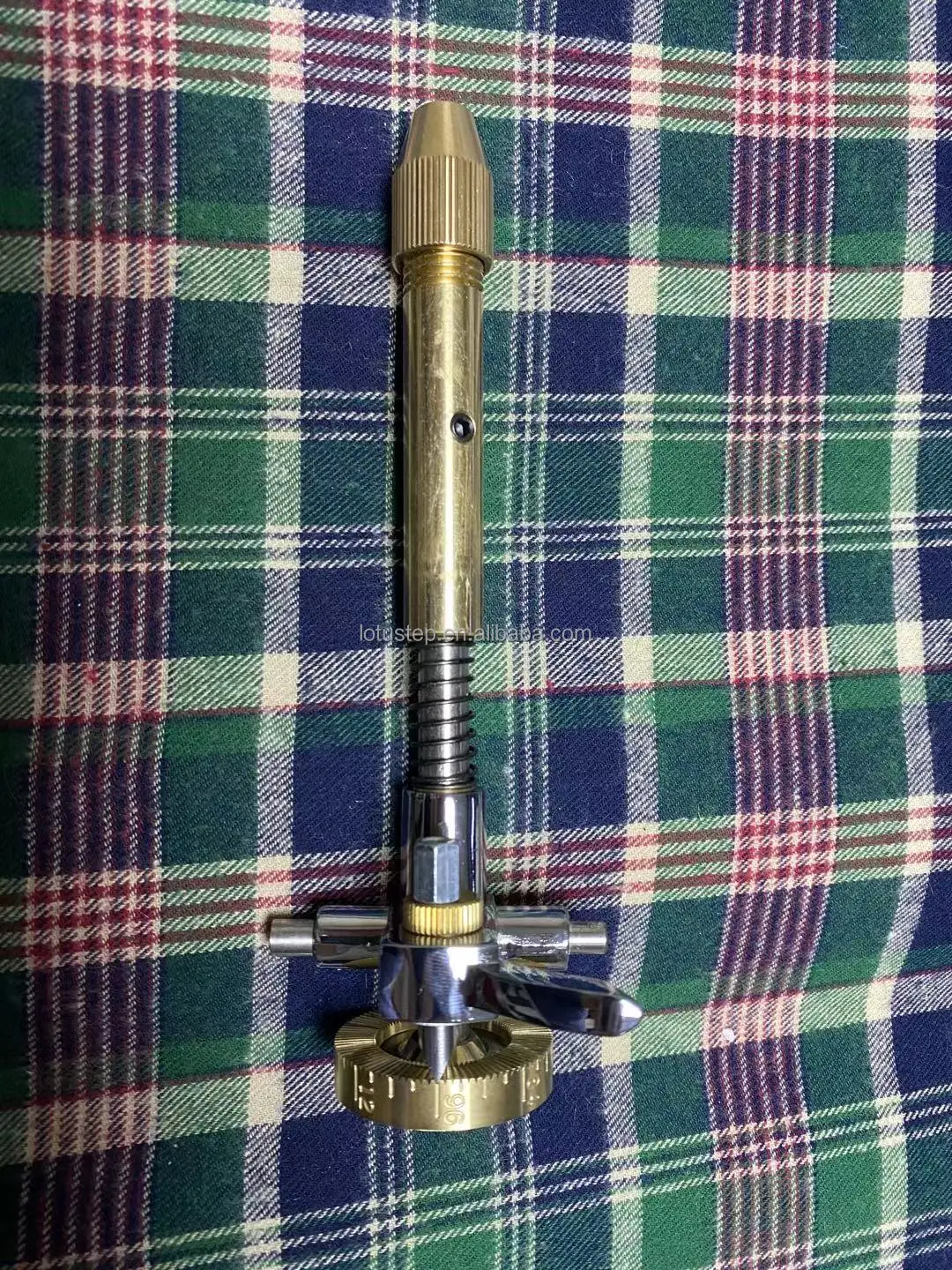digital faceting arm (13)