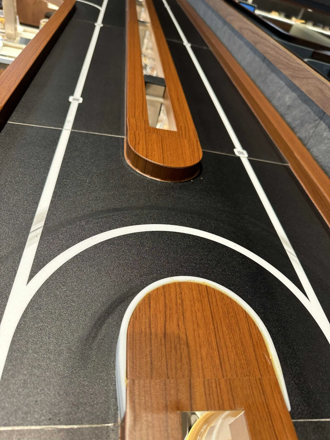 Intelligent Track Change Sushi Bar Running Machine Conveyor Belt  With Food Delivery Robot