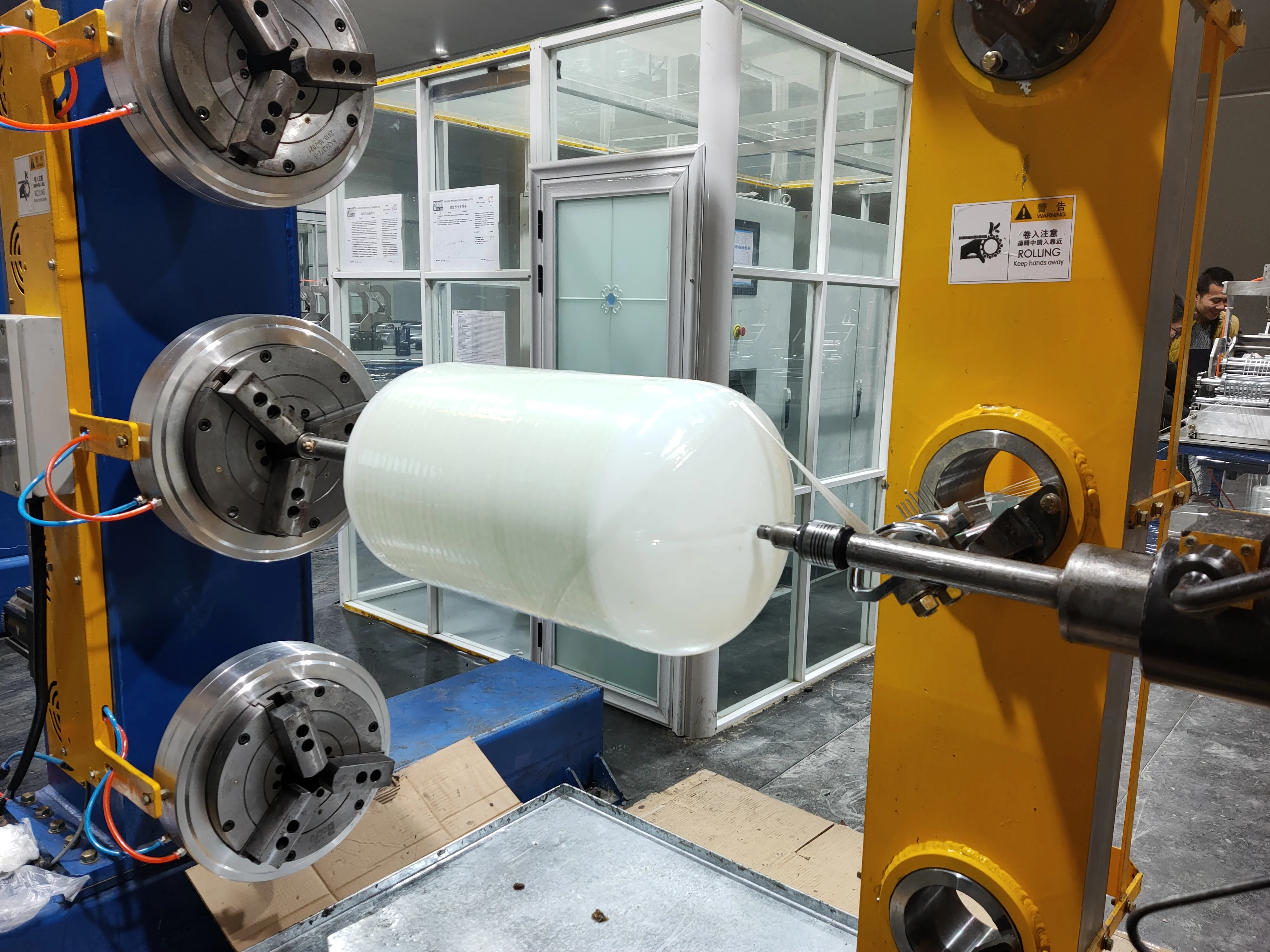 LPG Composite Cylinder Safety No Rust Plastic Gas tank HDPE 20bar 10kg Color Customized Low Price