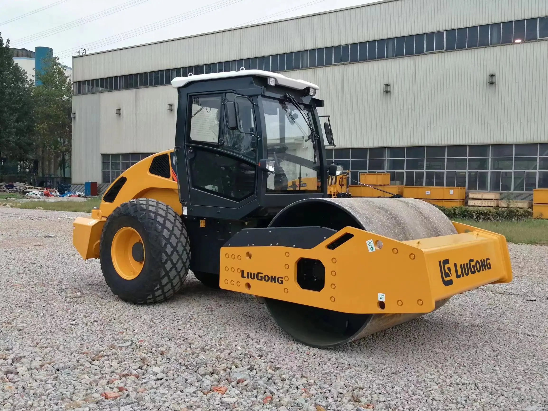 Clg6614e Single Drum Vibratory Roller Used For Roadbase Construction