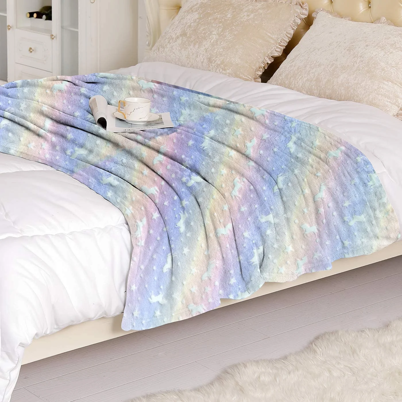 Светящееся одеяло волшебное Радужное светящееся в темноте супермягкое плюшевое ночное ФЛУОРЕСЦЕНТНОЕ подарок для детей