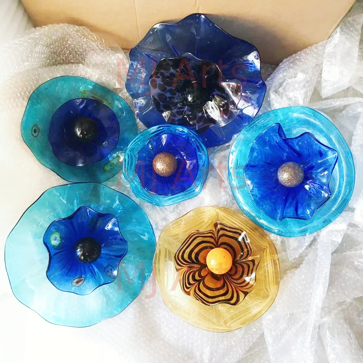 Large Handmade Multi-Color Glass Wall Decorative Plate Modern Folk Art Sculpture European Style Flowers Wall Hanging Art