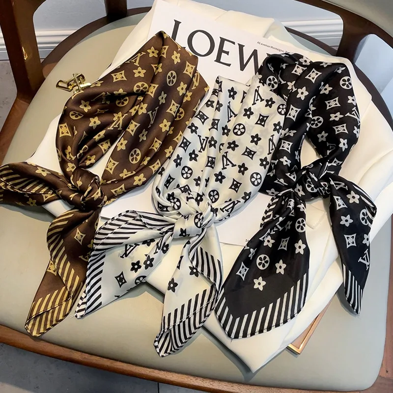Wholesale Manufacturer 2023 new fashion hair bandanas scarf luxury designer  70*70cm neck scarf inspired printed small silk square scarves From  m.