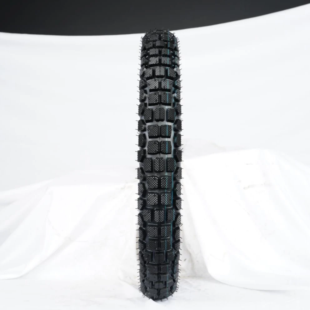 Фабричное производство бескамерная шина для мотоцикла на продажу 17 скутера 3