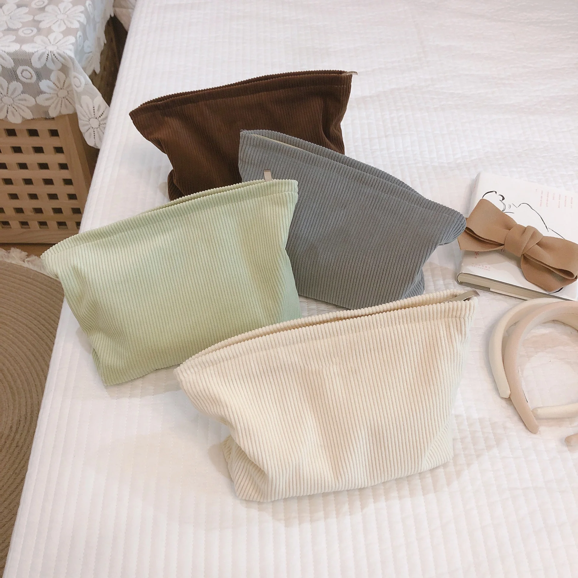 Purses Smile Dots Makeup Organizer Storage Makeup Bag Women Corduroy Cosmetic Bag