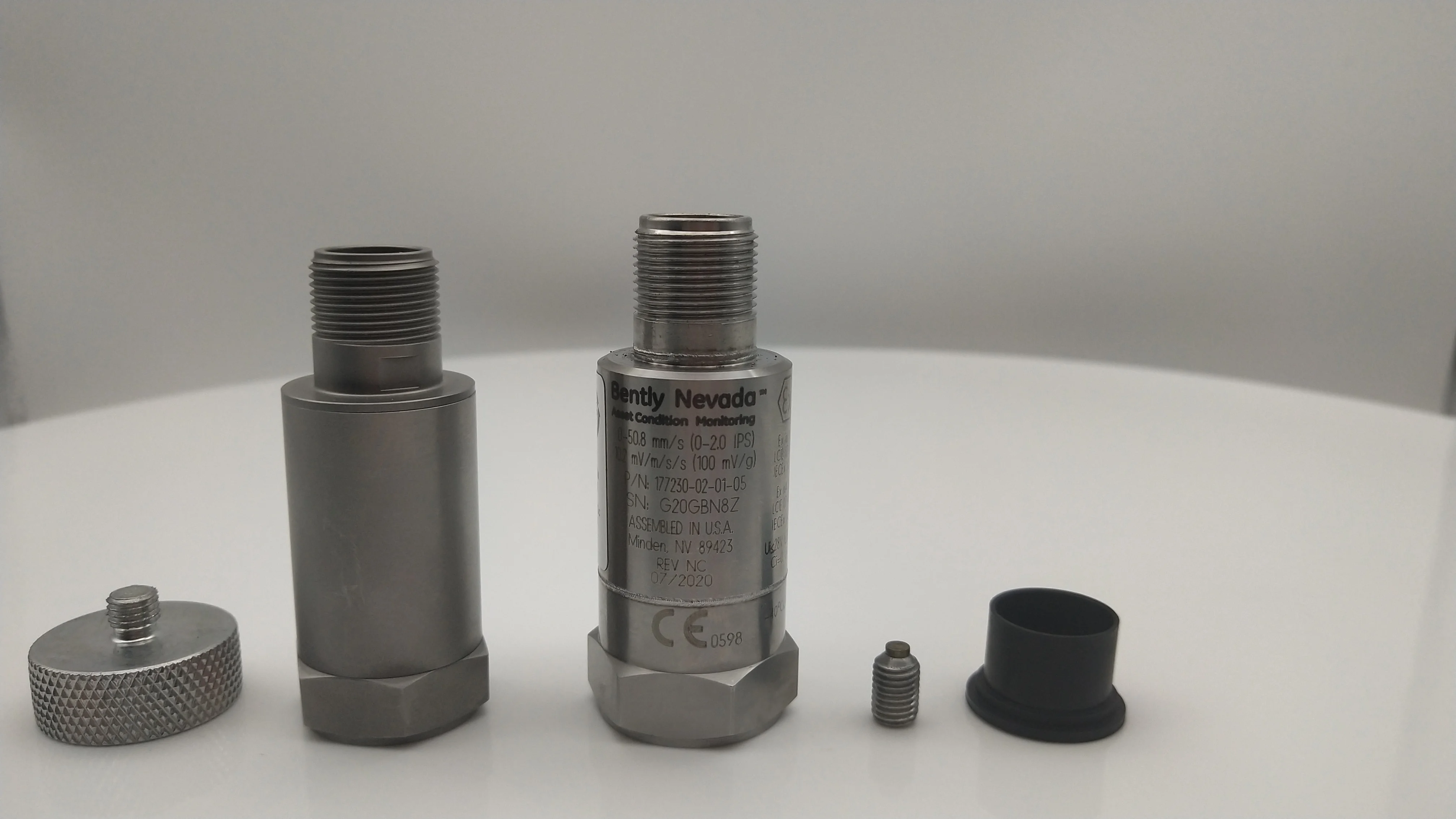 R♡ Bently Nevada 177230 Vibration Sensor - Seismic Transmitter