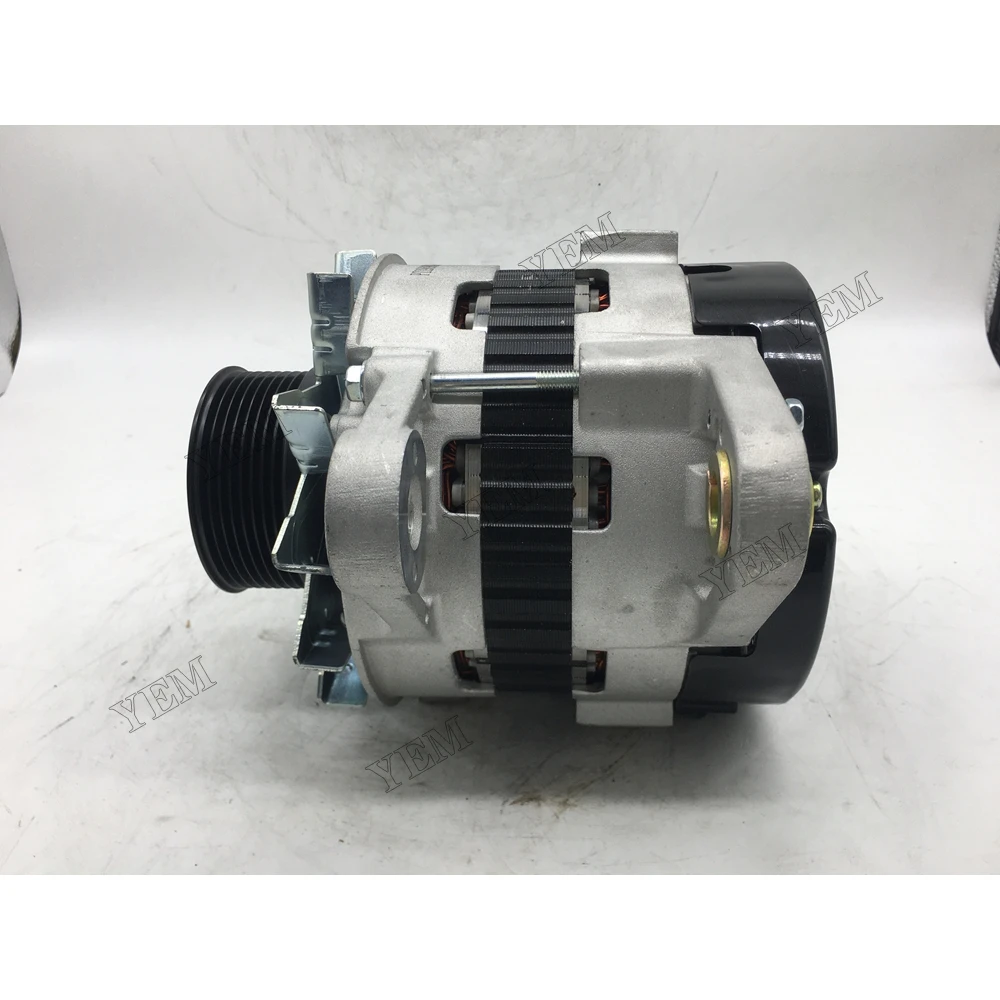 Alternator for Isuzu 4HK1 Engine Parts China Manufacturer 4