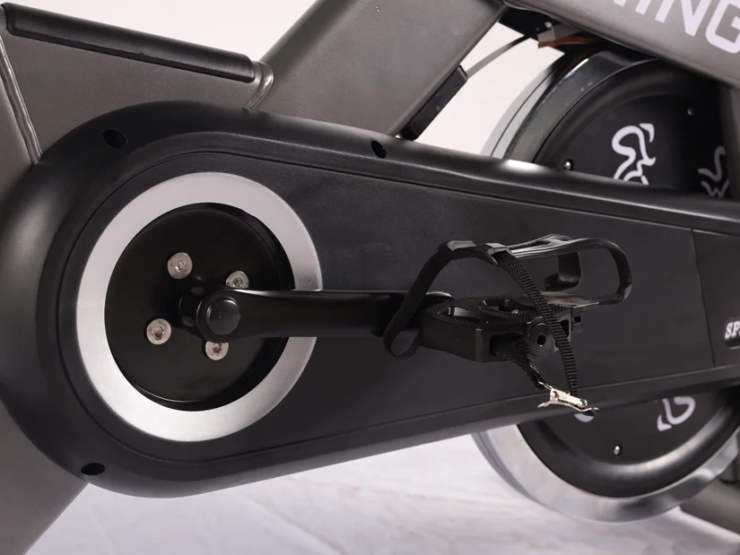 Leg Exercise Machine Front View