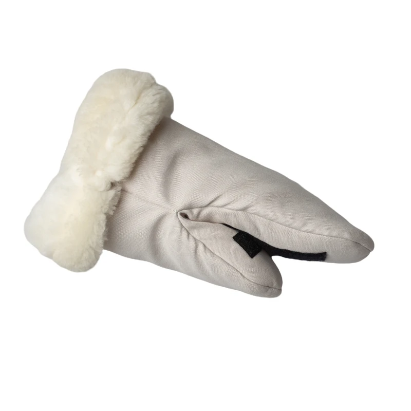 Зимняя детская коляска с