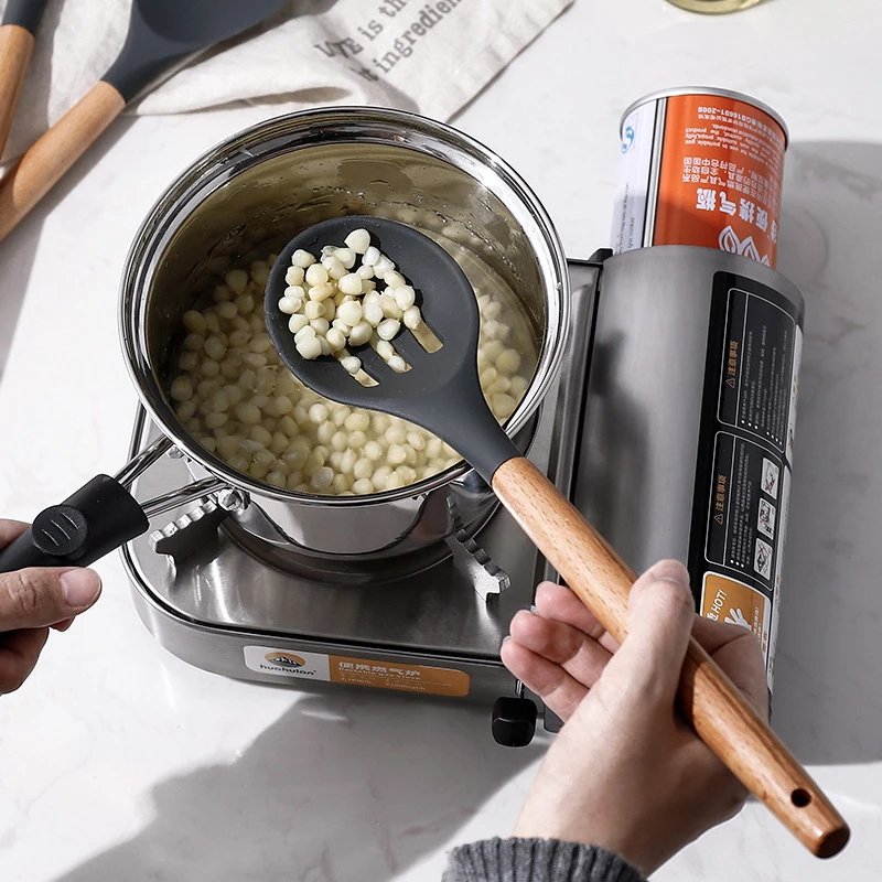 Silicone Kitchen Utensils Accessories Cooking Tools Kitchen Utensils Set Wood Handle Food Grade Silicone Spatulas Set
