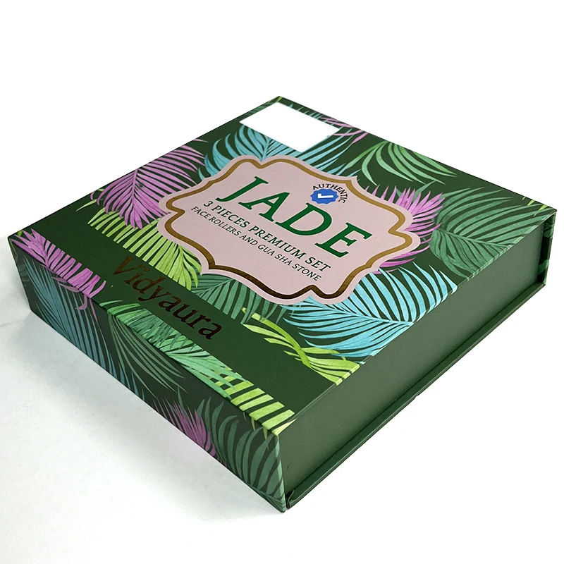 EU Hot Selling Luxury Handmade Lip Gloss Packaging Box White Flip Gift Coffrets UV Coating Embossing Custom Logo Cosmetic Boxes manufacture