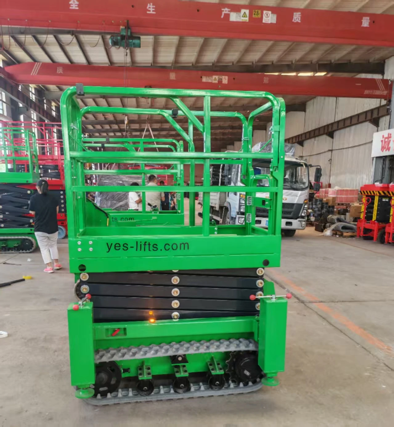 CE ISO Certified 4-18M Crawler Scissor Lift Pallet Elevator