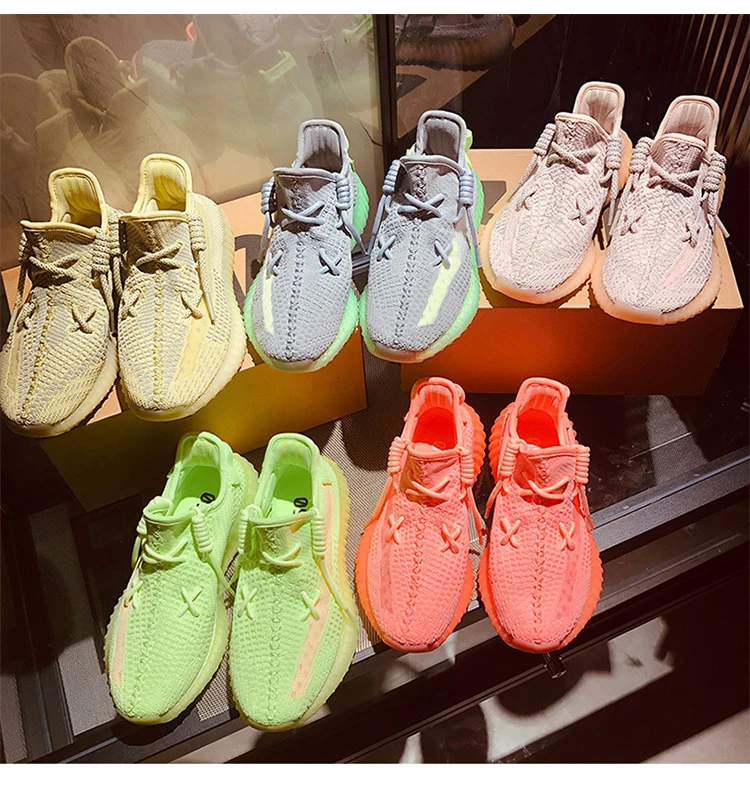Yeezy — Chaussures De Sport Pour Hommes Et Femmes,Baskets De Haute  Qualité,Logo De Marque Personnalisé,Zèbre Réfléchissant,2021 V2,350 - Buy Yeezy  350 V2,Putian Haute Qualité D'origine Qualité Marque Logo Personnalisé  Zebra Yeezy 350